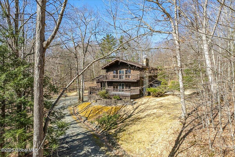 4th image of 119 Fawn Ridge Way