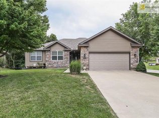 19516 E 14th St N, Independence, MO 64056