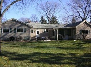 2313 Beechwood Dr, Royal Oak, MI 48073