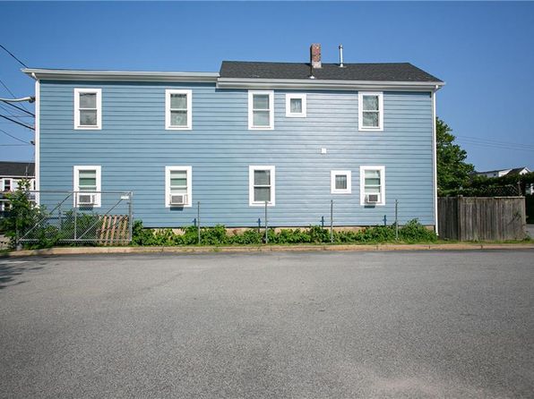 11 Merton Rd, Newport, RI 02840