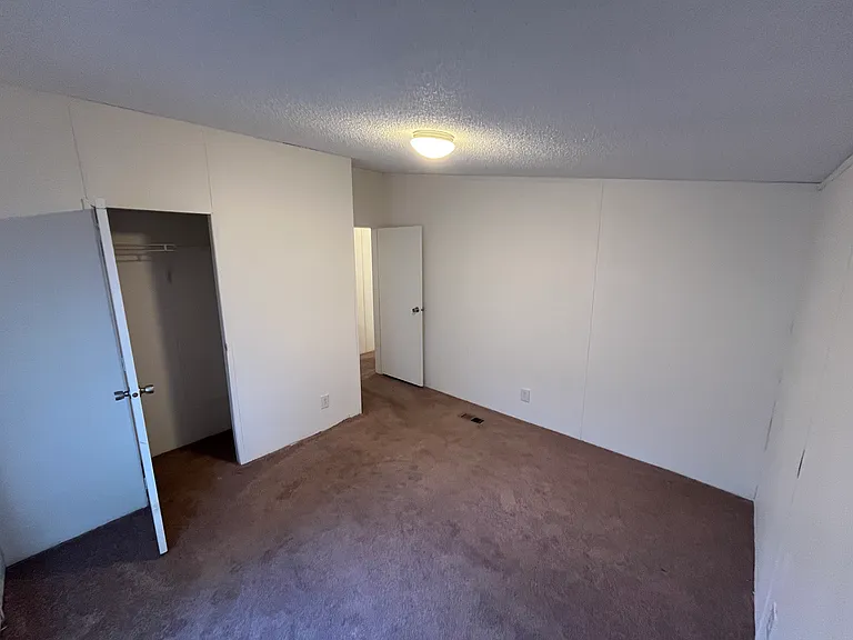 4314 Lake Front Blvd — Photo 2