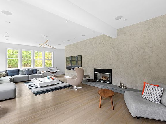 4th image of 5 Owls Nest Ln