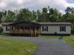 537 Main Rd, Savoy, MA 01256