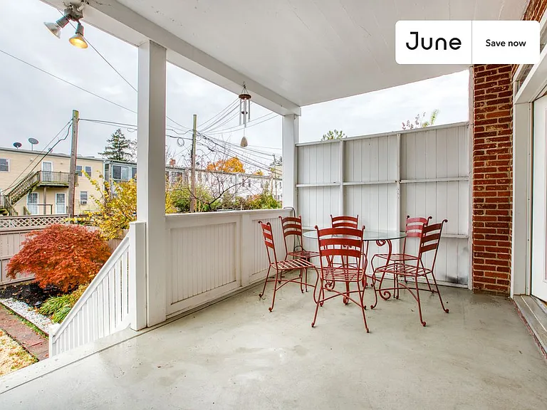 1843 Burke St SE — Photo 7