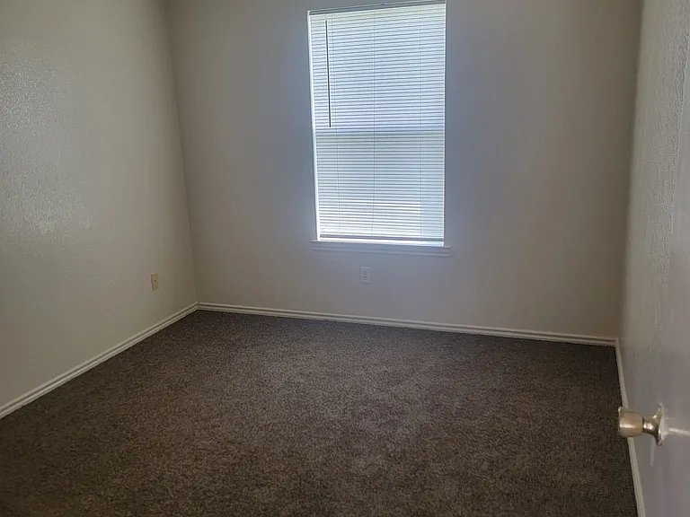 1702 Windward Dr #B — Photo 6