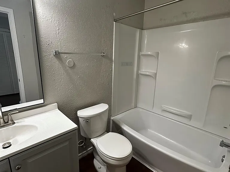 2202 Donahue Ln #A — Photo 10