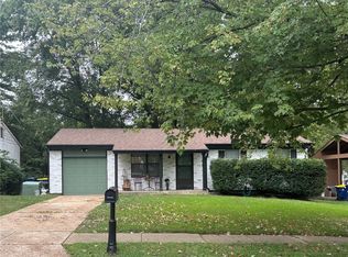 3715 Saint Kevin Park Dr, Saint Ann, MO