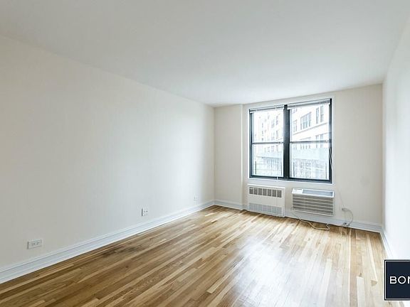 5th image of 305 W 13th St APT 2J