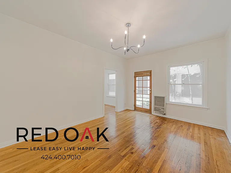 836 Sanborn Ave #208 — Photo 5