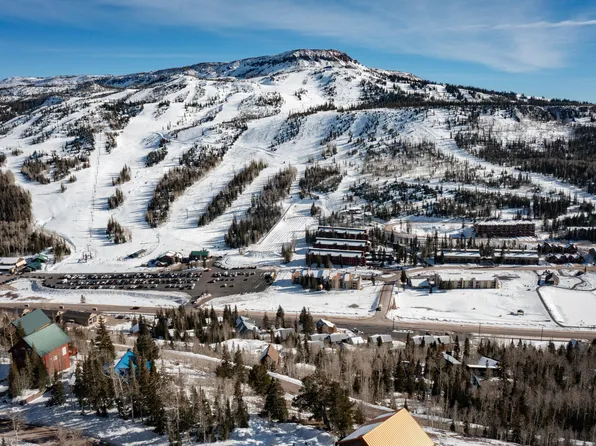 362 W Eagles Roost St, Brian Head, UT 84719