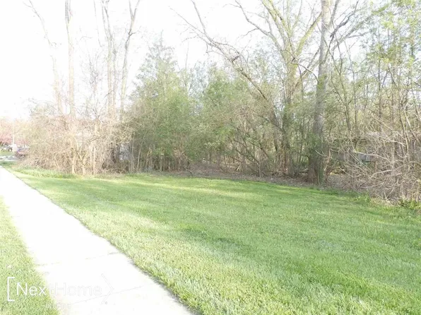 942 Division St, Owosso, MI 48867