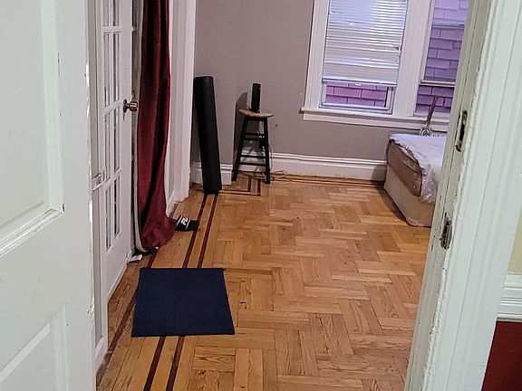 2nd image of 3247 Kennedy Blvd #2