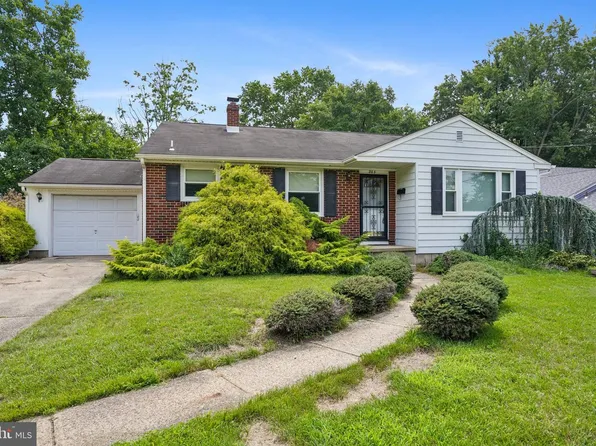 203 Covered Bridge Rd, Cherry Hill, NJ 08034