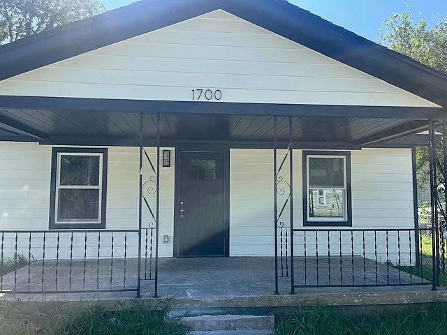1700 Grant St — Photo 9