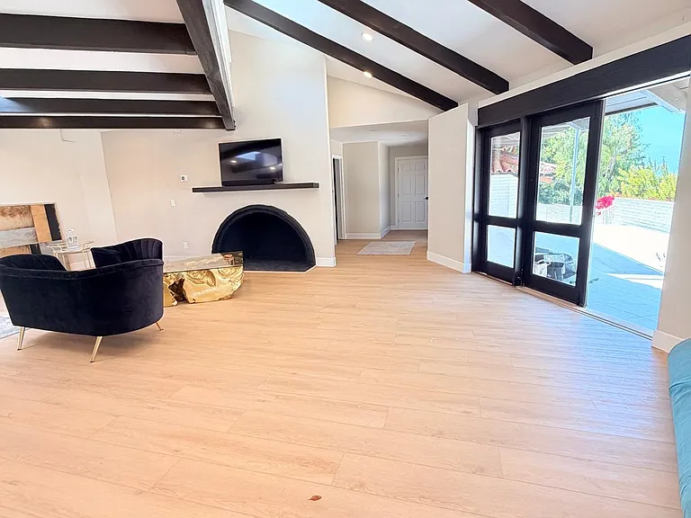 1565 Nautilus St #A — Photo 35