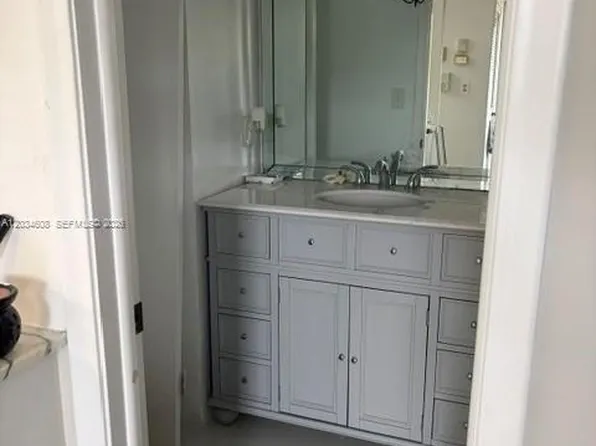 8990 S Hollybrook Blvd, Hollywood, FL