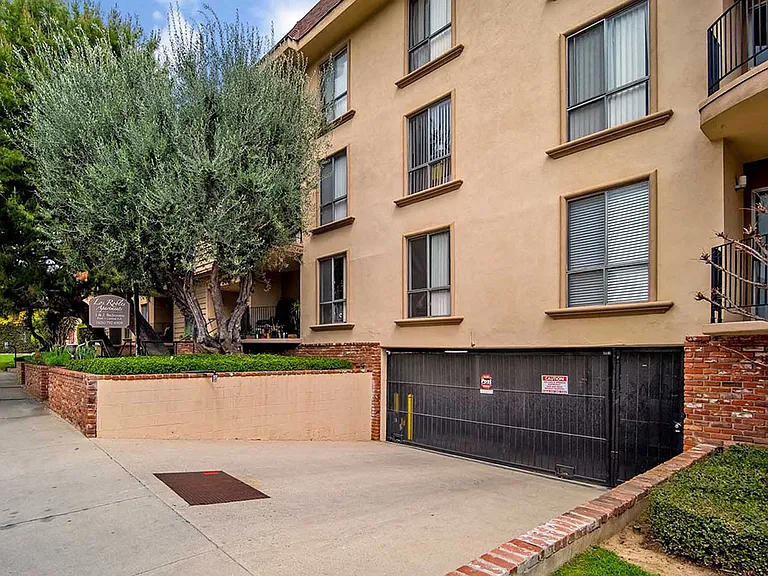 Los Robles Apartments — Photo 62