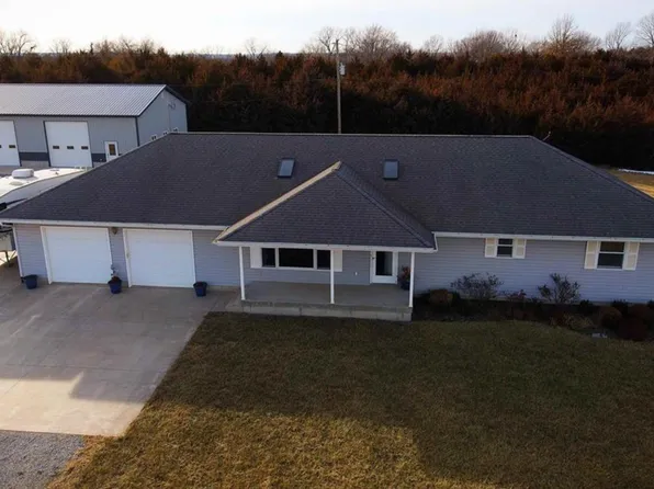 13223 Blue Mound Rd, Valley Falls, KS 66088