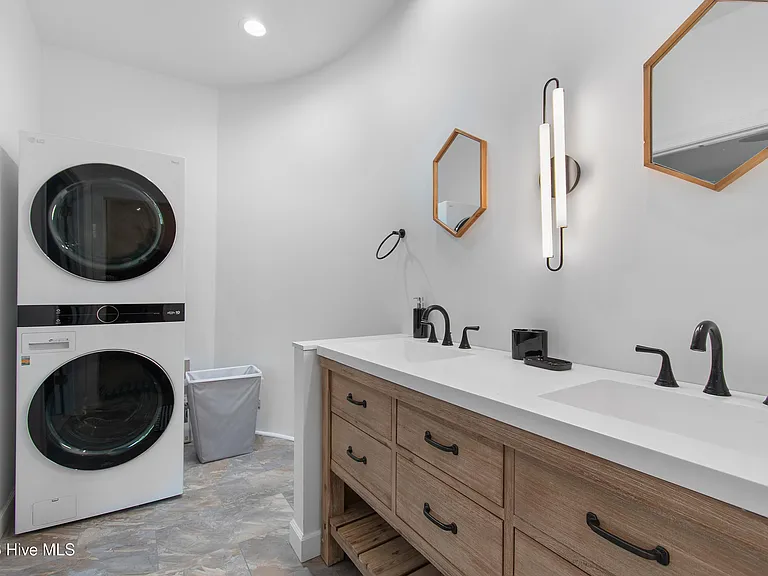 4148 Carlyle Pl SE — Photo 15