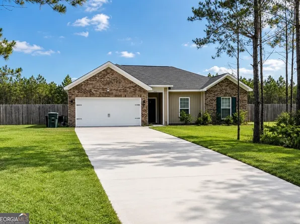 1460 SE Arnold Dr, Allenhurst, GA 31301