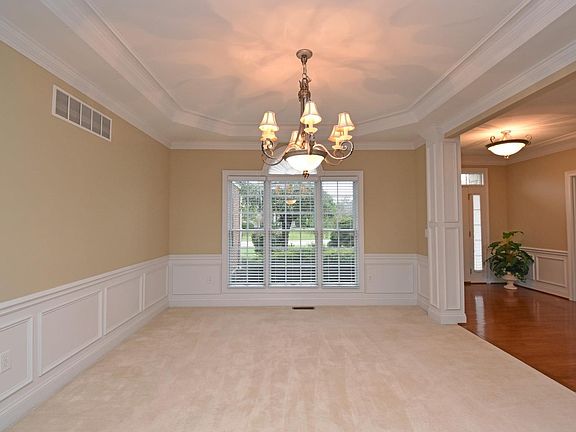5th image of 6548 Shady Oak Ln