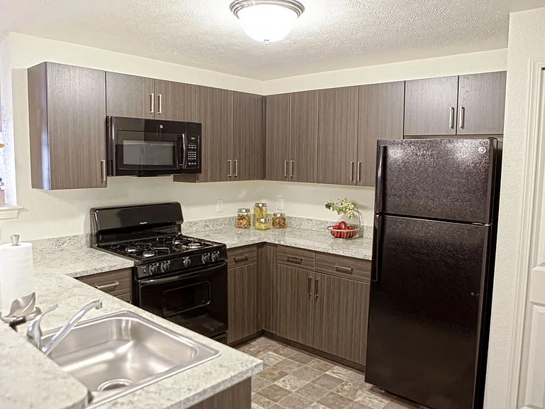 Andover Pointe Apartment Homes — Photo 8