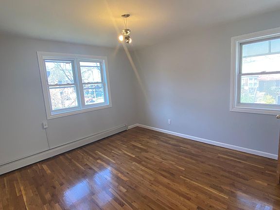 4th image of 130 E 87th St #2