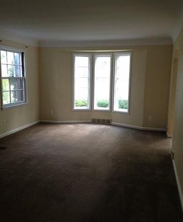 3rd image of 2109 S Trenton Dr