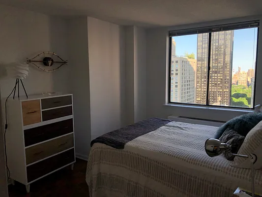 Rented by Compass | media 7