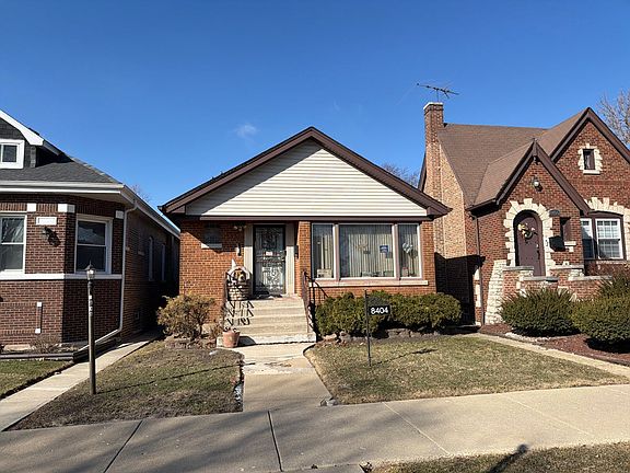 3rd image of 8404 S Blackstone Ave