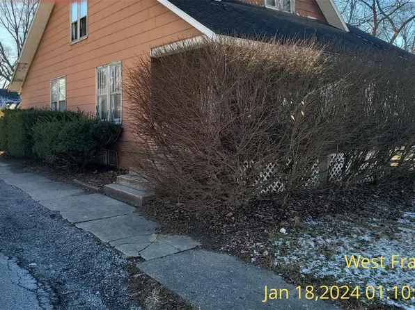 1418 E Oak St, West Frankfort, IL 62896