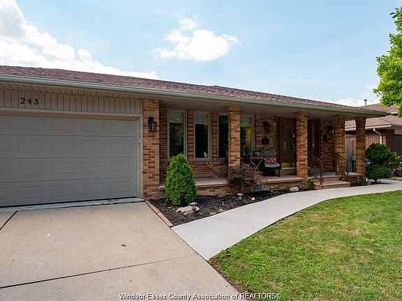 2nd image of 243 Woodridge Dr
