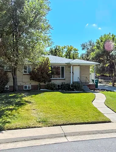 5768 S Hickory Way Photo 1