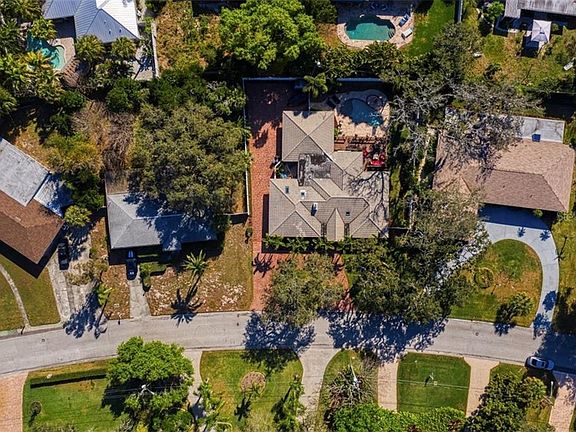 4th image of 107 Harbor View Ln