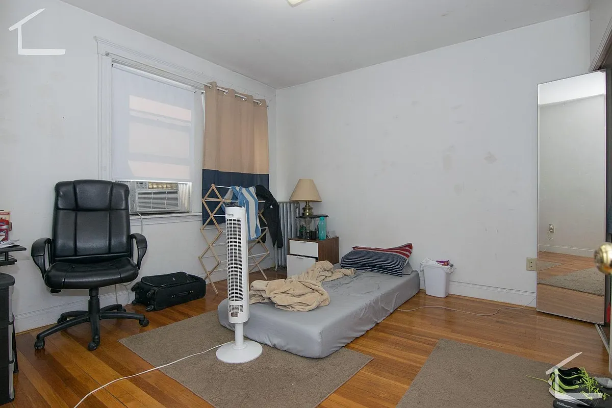 Building Photo - 23 Egremont Rd #12