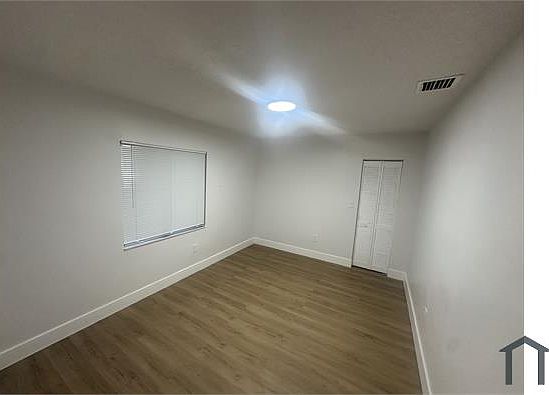 4th image of 3621 NW 23rd Ct #3623