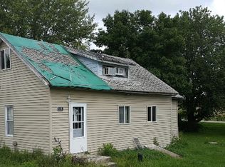 509 1st St, Vining, IA 52348