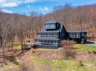 400 Rathbun Rd, Hancock, MA 01237