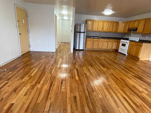2nd image of 10101 81st St #2F