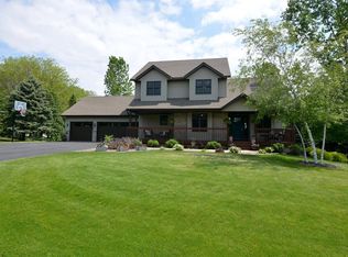 2746 Brooks Ridge Dr, Sun Prairie, WI 53590
