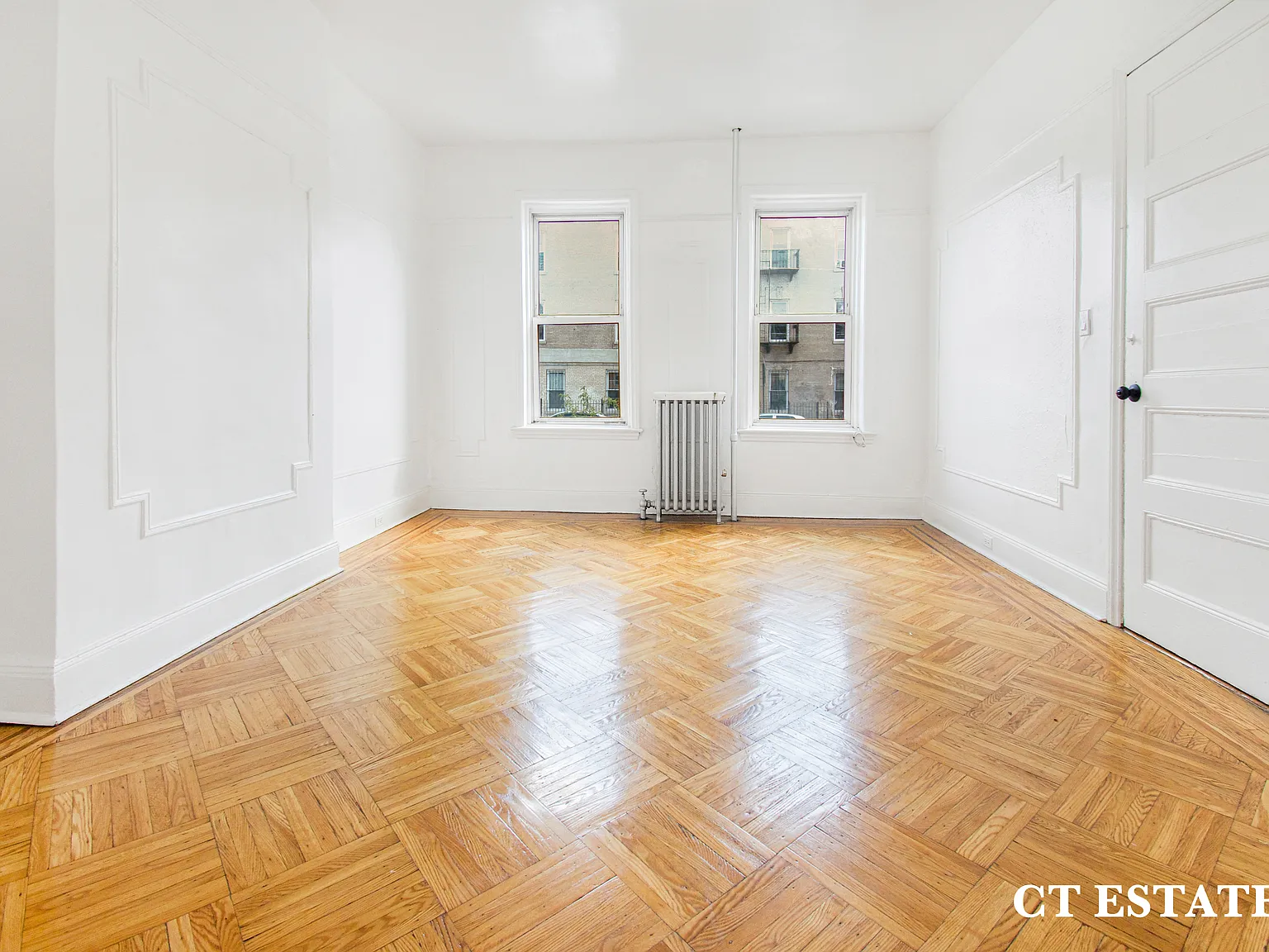2821 Avenue D — Photo 2