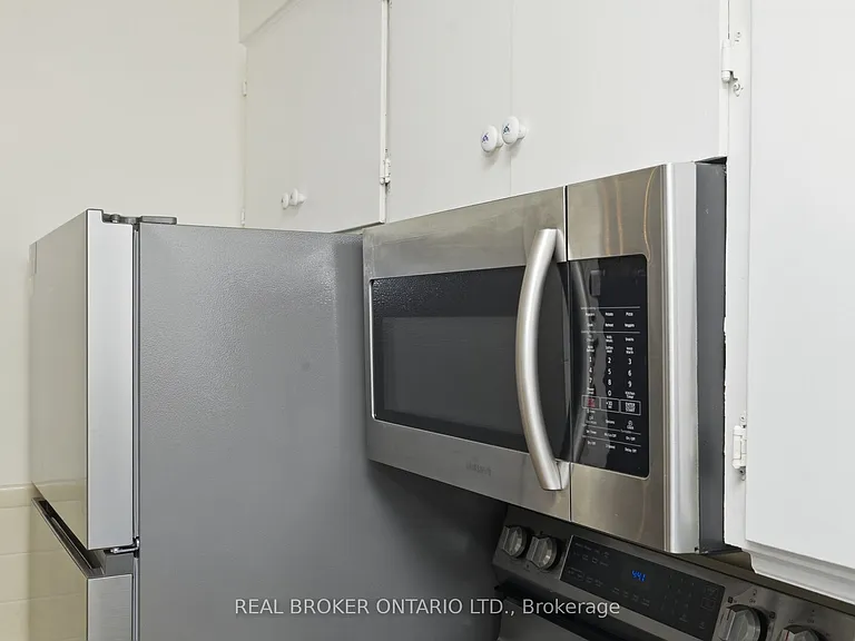 33 Victoria St — Photo 17