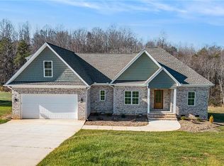 184 Providence Trl, Madison, NC 27025