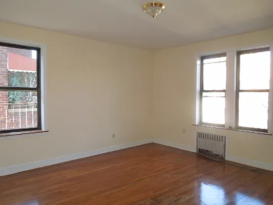 Rented by Washington Realty Corp. | media 18
