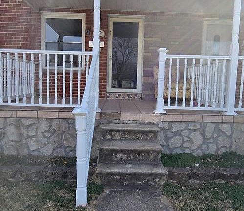 2nd image of 1031 Foxwood Ln