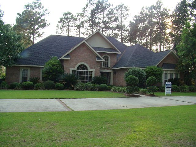 1st image of 12 Pine Forest Dr