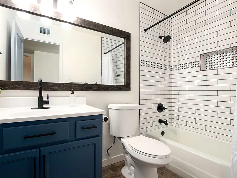 7308 E Pierce St — Photo 11