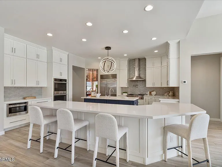 5543 E Beryl Ave — Photo 4