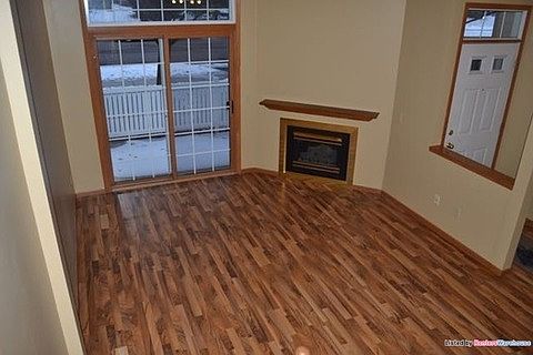 5th image of 15660 Garrett Dr