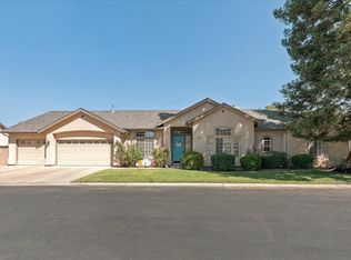 1883 Rialto Ct, Clovis, CA 93611